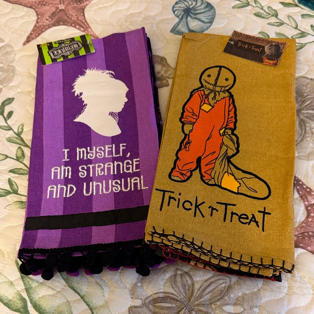 Purple and Orange Halloween Kitchen Towels. Nvr used. 4 total.